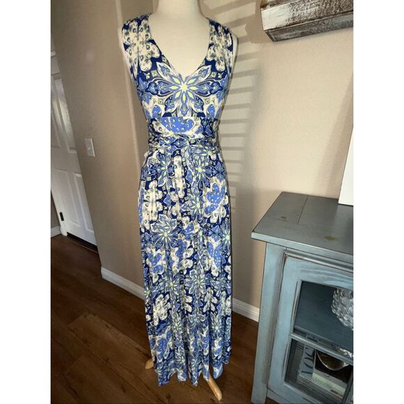 Vanessa Virginia Floral V-Neck Sleeveless Tie Waist Maxi Dress Blue White Small - Picture 4 of 16